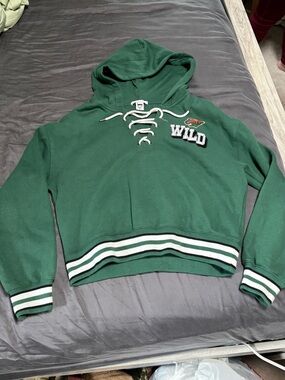 MN Wild Lace-Up Green Hoodie